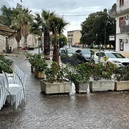 Casa Vacanze Antico Cortile Delle Palme * Villagrazia Di Carini